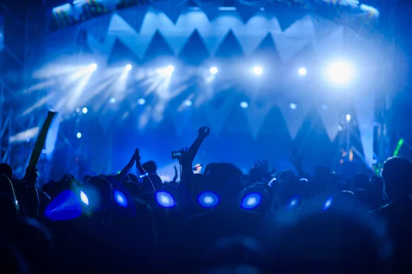 Handsilhouetten Konzert Licht Von Der Bühne — Stockfoto