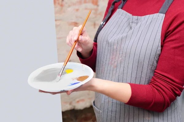 Girl Palette Colors Her Hands Art Workshop — Stock Photo, Image