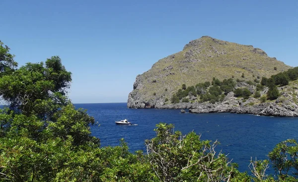 Port Calobra View Ocean Speedboat Water Bright Blue Sky — Stock Photo, Image