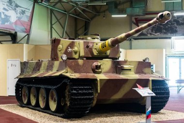 Ağır kaplan tankı