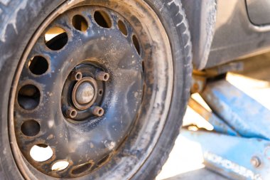 tekerlek değiştirme