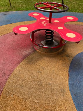 Kdis zevk için oyun alanı, renkli tahterevalli