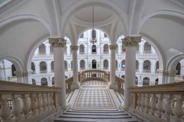 WARsaw, POLAND - Ana Oditoryum 'un İçi - Varşova Teknoloji Üniversitesi (Lehçe: Politechnika Warszawska; tam anlamıyla Varşova Politeknik). 12.02.2020
