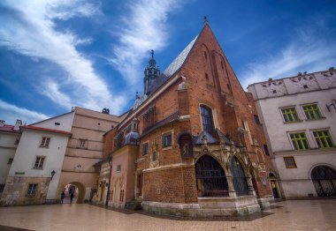 St. Barbara Kilisesi, Polonya 'nın eski Krakow kentindeki ana meydanda St. Mary Bazilikası' nın yanında yer almaktadır.