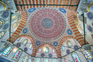 İSTANBUL, TURKEY - 08 Nisan 2019: Mimar Sinan Sinan tarafından inşa edilen Ayasofya müzesi kompleksinin topraklarında bulunan Sultan 'ın 3. Mehmed, 2. Selim, Murad, 1.