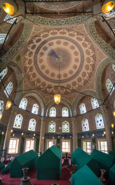 İSTANBUL, TURKEY - 08 Nisan 2019: Mimar Sinan Sinan tarafından inşa edilen Ayasofya müzesi kompleksinin topraklarında bulunan Sultan 'ın 3. Mehmed, 2. Selim, Murad, 1.