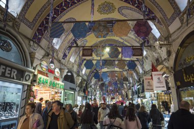 İstanbul, Türkiye - Haziran 06, 2019: İstanbul Büyük Çarşısı (Kapali Carsi), dünyanın en ünlü kapsayıcı pazarı..
