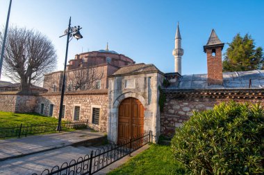 İstanbul, Türkiye - 12 Nisan 2019: Küçük Ayasofya, İstanbul, Türkiye 'de Kucuk Aya Sofya olarak da bilinir. Eski Bizans Azizler Kilisesi Sergius ve Baküs.