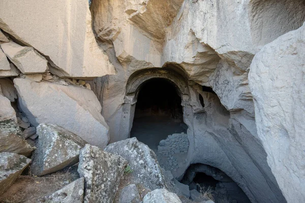 Iglesia Cueva Bahattin Samanlg Kilisesi Belisrma Capadocia Turquía Pueblo Final — Foto de Stock