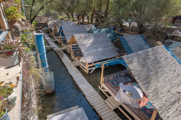 Kappadokien Türkei November 2019 Schöne Schwimmende Türkische Restaurants Auf Dem — Stockfoto