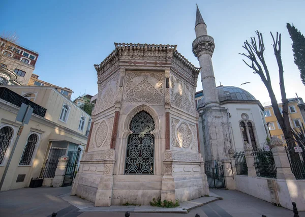 Istambul Turquia Esculturas Mármore Kececizade Fuat Pasha Túmulo Mesquita Turco — Fotografia de Stock