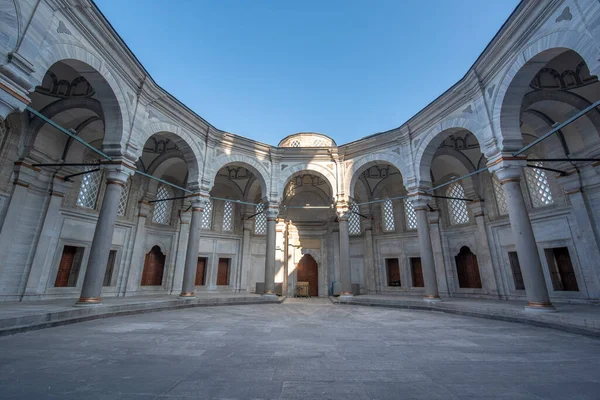 Istambul Turquia Vista Mesquita Nuruosmaniye Turco Camii Primeiro Edifício Barroco — Fotografia de Stock