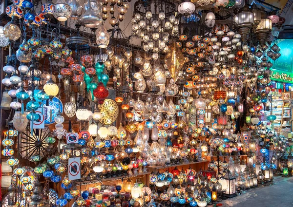 Istanbul Turkije April 2019 Verbazingwekkende Traditionele Handgemaakte Turkse Lampen Souvenirwinkel — Stockfoto