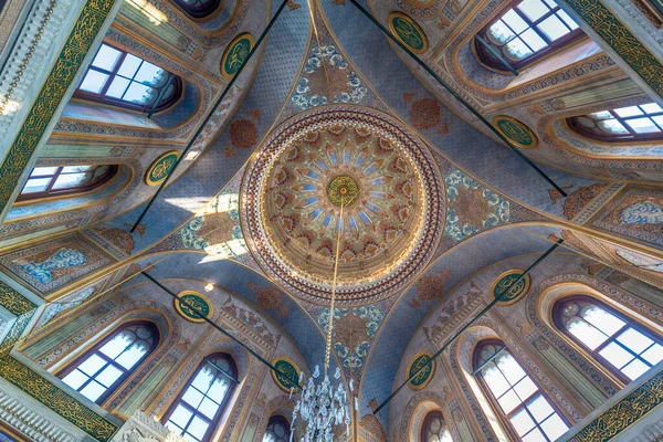 Isztambul Törökország 2019 Április Pertevniyal Valide Sultan Mosque Más Néven — Stock Fotó