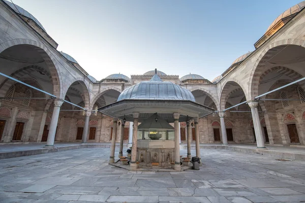 Istambul Turquia Abril 2019 Pátio Mesquita Sehzade Mesquita Príncipe Turco — Fotografia de Stock