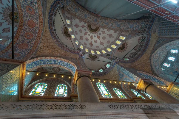 Estambul Turquía Abril 2019 Interior Del Sultán Ahmet Camii Mezquita — Foto de Stock