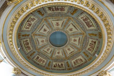 Saint Petersburg, Rusya - 20 Ocak 2020: Moika 'daki Yusupov sarayının içi. Onüçüncü yüzyılda inşa edildi ve şimdi St. Petersburg aristokratik iç mimarisi ansiklopedisi olarak övgü topladı.