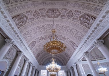 Saint Petersburg, Rusya - 20 Ocak 2020: Moika 'daki Yusupov sarayının içi. Onüçüncü yüzyılda inşa edildi ve şimdi St. Petersburg aristokratik iç mimarisi ansiklopedisi olarak övgü topladı.