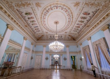 Saint Petersburg, Rusya - 20 Ocak 2020: Moika 'daki Yusupov sarayının içi. Onüçüncü yüzyılda inşa edildi ve şimdi St. Petersburg aristokratik iç mimarisi ansiklopedisi olarak övgü topladı.