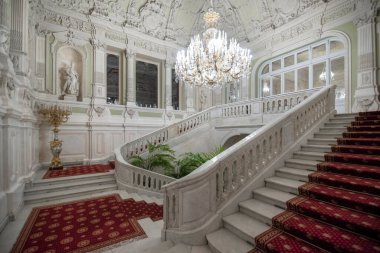 Saint Petersburg, Rusya - 20 Ocak 2020: Moika 'daki Yusupov sarayının içi. Onüçüncü yüzyılda inşa edildi ve şimdi St. Petersburg aristokratik iç mimarisi ansiklopedisi olarak övgü topladı.