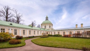 Lomonosov, Saint Petersburg. - Rusya. Saray ve Park Oranienbaum 'a benziyor. Büyük Menshikov Sarayı. Menshikovskiy Dvorets, Kyaz Alexander Menshikov 'un evi.