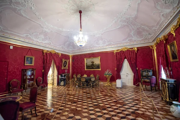 Lomonosov, Saint Petersburg. Rusya - 22.02.2020: Oranienbaum Sarayı İçişleri. Büyük Menshikov Sarayı. Menshikovskiy Dvorets, Kyaz Alexander Menshikov 'un evi.