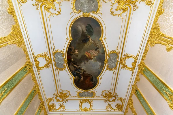 查尔斯克耶 Tsarskoye Selo 普希金 俄罗斯圣彼得堡 2019年11月28日 凯瑟琳宫 Catherine Palace 的巴洛克式金色内部 — 图库照片