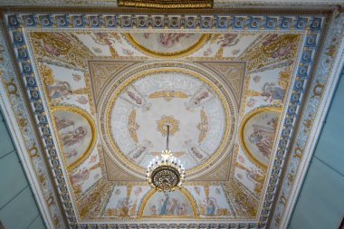 Saint Petersburg, Rusya - 05 Kasım 2019: Devlet Rus Müzesi. Müze, St. Petersburg 'daki en büyük Rus sanat eserleri deposudur.. 