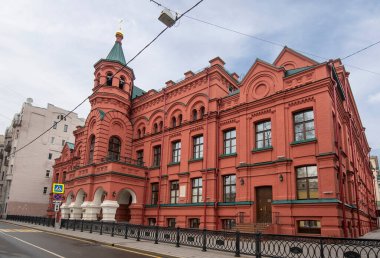 Moskova, Rusya 'daki Eparchial Piskoposluk Sarayı Havariler Prensi Vladimir' e eşit Kutsal Kilise