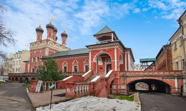 Moscú Rusia Julio 2019 Monasterio Vysokopetrovsky Vysoko Petrovsky Monasterio Catedral —  Fotos de Stock