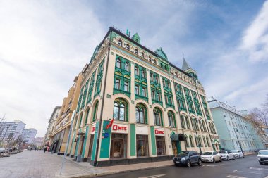 Moskova, Rusya - 16.02.2020: kârlı ev M.N. Miansarova Gutman, 1913 'te Pankratyevski Yolu, Bolshaya Sukharevskaya Meydanı' nda inşa edilmiş..