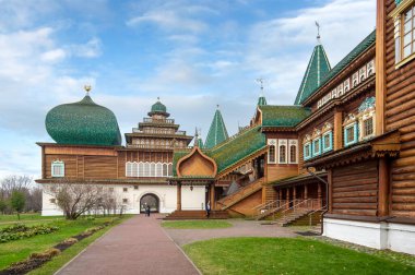Moskova, Rusya. Kolomenskoye 'deki Çar Aleksey Mikhailovich tahta sarayı (Rusça: dvorets). Kraliyet Müzesi Rezervi. Şimdi düğün yeri.