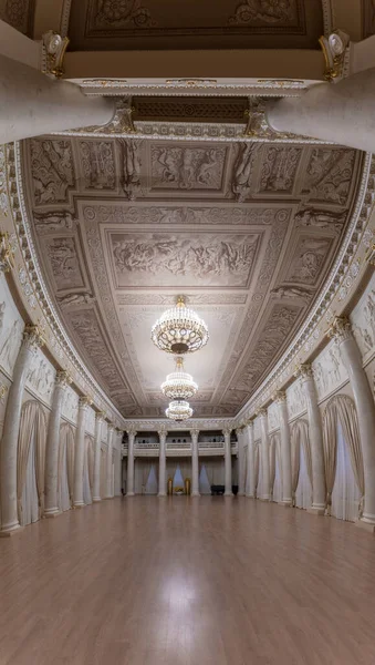 彼得堡 Russia 2020年1月11日 圣彼得堡法贝奇博物馆现址舒瓦洛夫宫的内部 — 图库照片