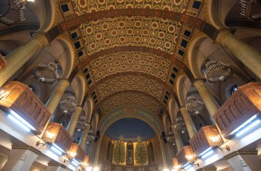 Moskova, Rusya - 16.02.2020: Koro Sinagogu iç mimarisi, Rusya 'nın ana sinagogu 