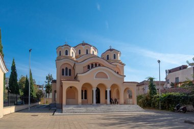SHKODER, ALBANIA - 14 Ekim 2019 - İsa 'nın Doğuşu Ortodoks Katedrali veya Kisha Ortodokse Arnavutluk' un orta kesiminde, Şkodra kentinde bir kilise.. 