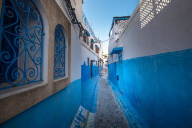 Rabat, Fas. Udayas Kasbah (Kasbah des Oudaias) antik kalesi, UNESCO Dünya Mirası Statüsü ve turistler arasında çok ünlü bir yer.