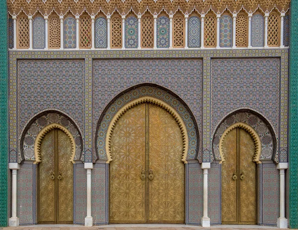 Прекрасний Вид Двері Золотого Металу Баб Мадзен Входах Королівського Палацу — стокове фото