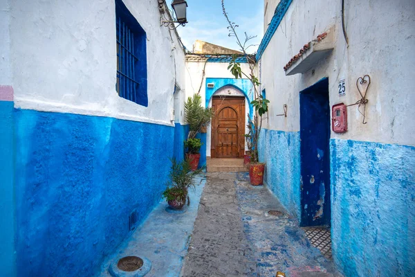 Rabat Marruecos Hermosa Calle Azul Blanco Dentro Kasbah Los Udayas — Foto de Stock