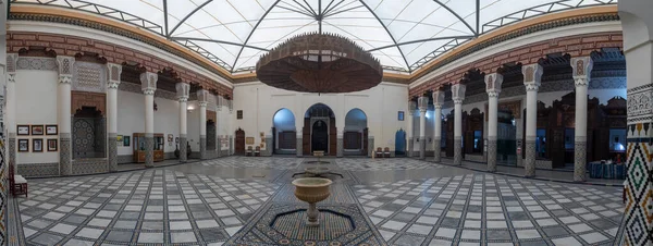 Marrakech Maroko Stycznia 2019 Wnętrze Muzeum Marrakeszu Pałacu Dar Menebhi — Zdjęcie stockowe