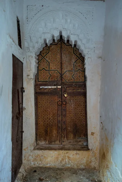 Traditional Moroccan Style Design Ancient Wooden Entry Door Old Medina — Stock Photo, Image