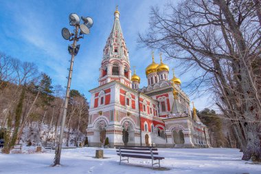 Bulgaristan 'ın Shipka kentinde İsa' nın Doğumu Anma Tapınağı, Rus Tarzı Kilise Katedrali (İsa 'nın Doğumu Manastırı) kış manzarası