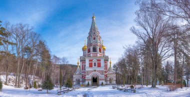 Bulgaristan 'ın Shipka kentinde İsa' nın Doğumu Anma Tapınağı, Rus Tarzı Kilise Katedrali (İsa 'nın Doğumu Manastırı) kış manzarası