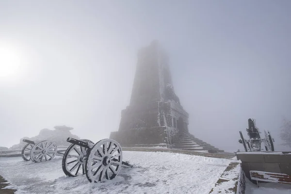 Monumento Shipka Monumento Liberdade Uma Construção Monumental Localizado Pico Shipka — Fotografia de Stock