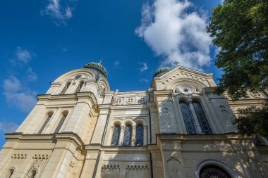 Vidin 'deki St. Holy Martyr Dimitar Selanik Katedrali. Sofya 'daki St. Alexander Nevsky katedralinden sonra Bulgaristan' ın en büyük ikinci katedrali..