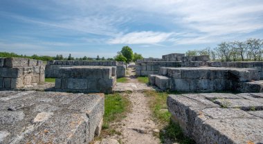 Bulgaristan 'ın Pliska kenti, Birinci Bulgar İmparatorluğu' nun ortaçağ başkenti.. 