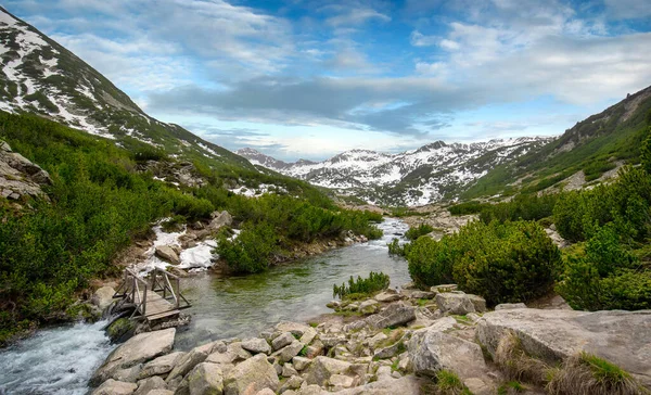 Panoramatická Krajina Hory Pirin Pokrytá Jaře Sněhem Bulharsku Panoramatický Pohled — Stock fotografie