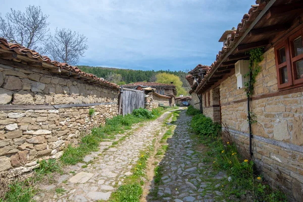 Zheravna Kotel Bulgarie Mai 2019 Réserve Architecturale Maisons Rustiques Étroites — Photo