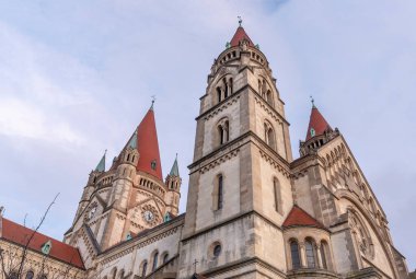 Avusturya, Viyana 'daki Assisi Kilisesi' nden Aziz Francis. İmparator 'un Jübile Kilisesi ya da Meksika' daki Meksika Kilisesi olarak da bilinir.