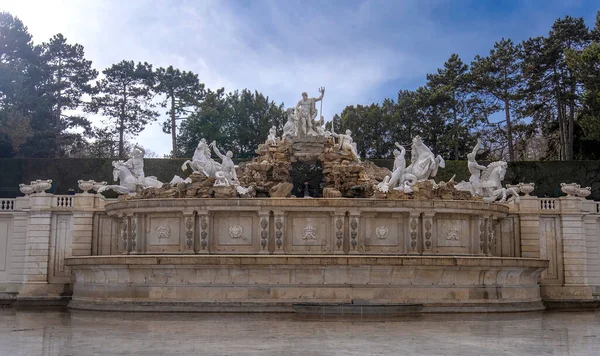 Wien Österreich 2020 Neptunbrunnen Beim Schloss Schönbrunn Schönbrunnenpark Statuen Von — Stockfoto