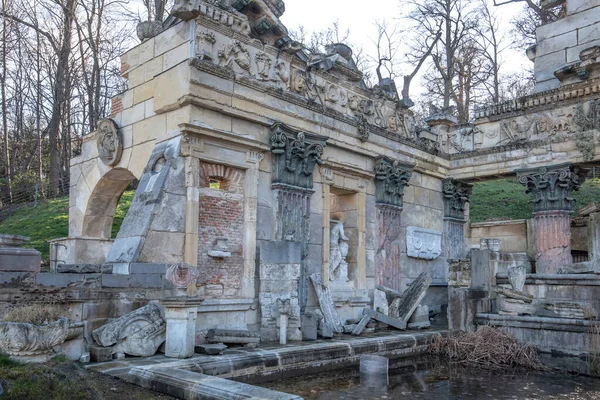 Viena Austria 2020 Ruinas Romanas Con Fuente Palacio Schonbrunn Parque —  Fotos de Stock